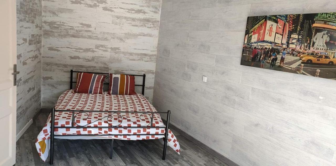 Appartement 2 Chambres Spacieuses Avec Terrasse Brouckerque 外观 照片